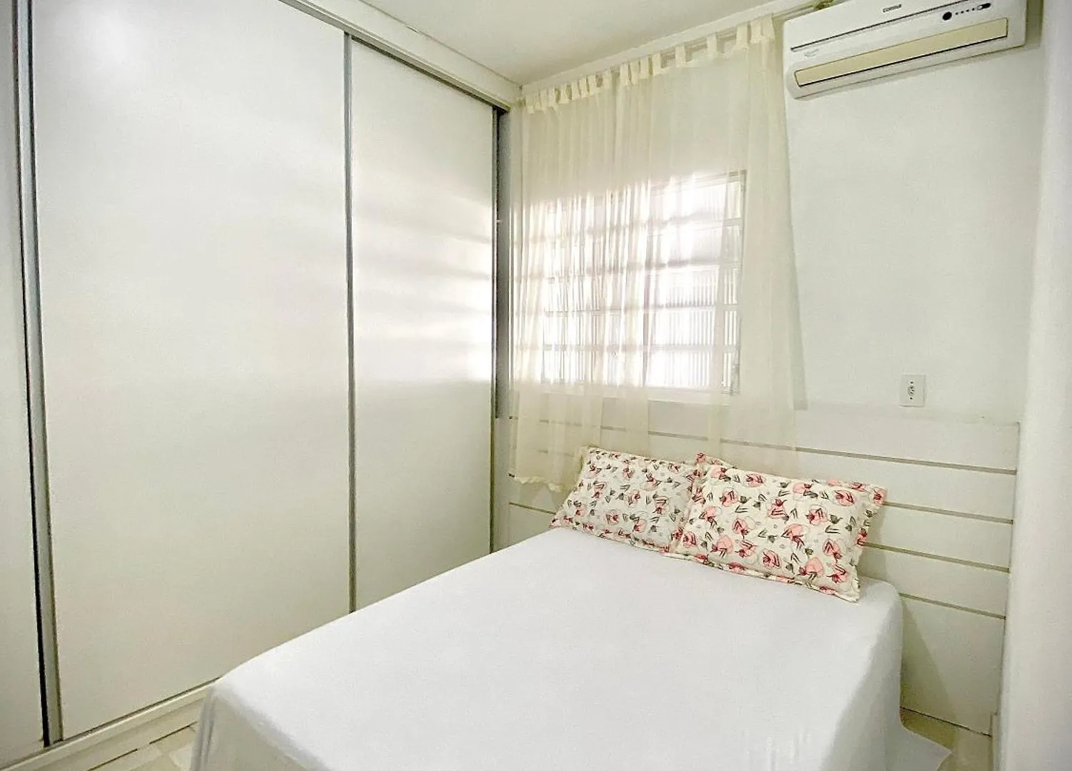 Casa Com Piscina, Hidro E Uma Vista Linda Da Lagoa Imarui 0*,  Brezilya